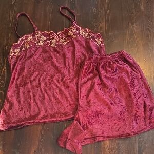 Avon Intimates Velvet Cami Shorts Pajama Set Maroon Gold Lace Small S